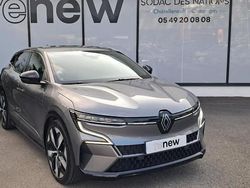 Gris Utilisé 2022 Renault Mégane Techno Berline | 24 990 € (Prix juste)