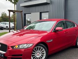 Rouge Utilisé 2015 Jaguar XE Berline | 11 990 € (Prix assez cher)