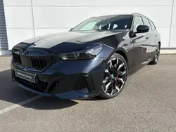 Noir Nouvelle 2025 BMW 530 M Sport Break | 96 300 € (Prix juste)