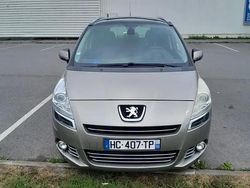 Beige Utilisé 2012 Peugeot 5008 Monospace | 4 700 € (Bon prix)