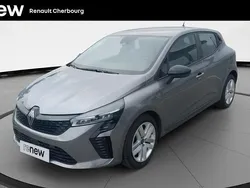 Gris Utilisé 2024 Renault Clio V Evolution Citadine | 14 990 €