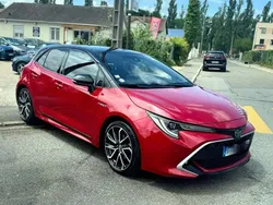 Rouge Utilisé 2021 Toyota Corolla Berline | 16 990 € (Prix juste)