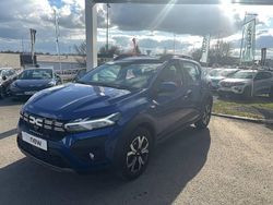 Bleu Utilisé 2024 Dacia Sandero Expression Citadine | 16 990 € (Prix juste)
