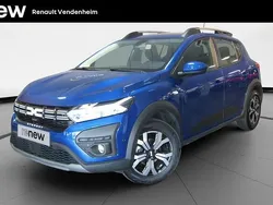 Bleu Utilisé 2024 Dacia Sandero Expression Citadine | 17 000 € (Prix assez cher)