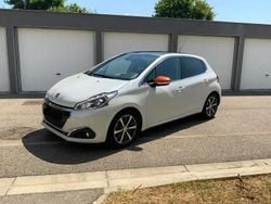 Utilisé 2017 Peugeot 208 Roland Garros Citadine | 10 990 € (Bon prix)