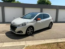 Utilisé 2017 Peugeot 208 Roland Garros Citadine | 10 990 € (Prix juste)