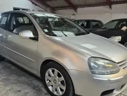 Argent Utilisé 2004 VW Golf IV Berline | 1 950 €