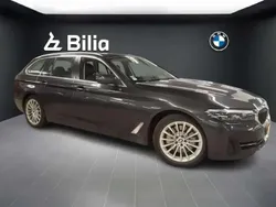 Gris Utilisé 2021 BMW 530e Break | 37 938 € (Prix juste)