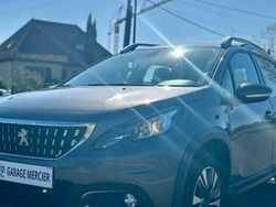 Gris Utilisé 2018 Peugeot 2008 Allure SUV | 11 490 € (Prix juste)