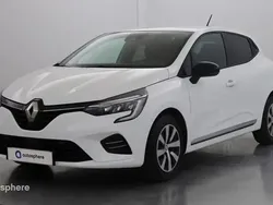 Blanc Utilisé 2022 Renault Clio V Evolution Berline | 14 999 € (Prix juste)