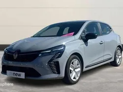 Gris Utilisé 2024 Renault Clio V Evolution Berline | 17 499 € (Prix juste)