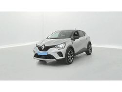 Gris Utilisé 2023 Renault Captur Evolution SUV | 18 290 € (Prix juste)