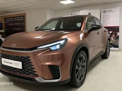 Brun Utilisé 2025 Lexus LBX SUV | 36 500 € (Prix juste)