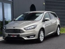 Beige Utilisé 2017 Ford Focus Titanium Break | 15 990 € (Prix juste)