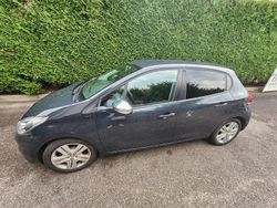 Gris Utilisé 2019 Peugeot 208 S Citadine | 7 990 € (Bon prix)