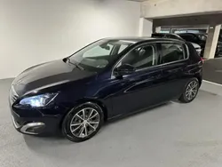 Utilisé 2016 Peugeot 308 Allure Berline | 10 490 € (Prix juste)