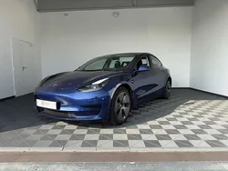 Bleu Utilisé 2021 Tesla Model 3 Standard Range Berline | 25 990 € (Prix juste)