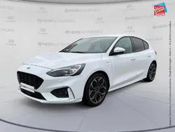 Blanc Utilisé 2019 Ford Focus ST-Line Berline | 15 499 € (Prix juste)