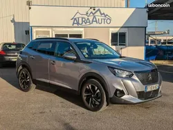 Utilisé 2020 Peugeot 2008 Allure SUV | 20 990 € (Prix cher)