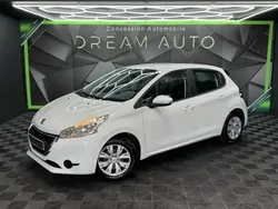Blanc Utilisé 2015 Peugeot 208 Style Citadine | 6 990 € (Prix juste)