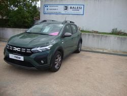 Gris Utilisé 2023 Dacia Sandero Expression Citadine | 13 500 € (Prix juste)