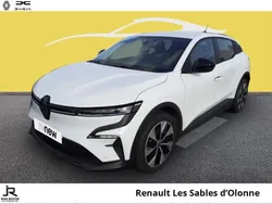 Blanc Utilisé 2022 Renault Mégane Evolution SUV | 22 990 € (Bon prix)