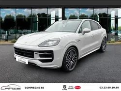 Blanc Utilisé 2025 Porsche Cayenne SUV | 153 990 €
