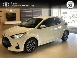 Utilisé 2023 Toyota Yaris Hybrid Design Berline | 20 600 € (Prix juste)