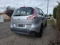 Utilisé 2011 Renault Scénic III Authentique Monospace | 3 500 € (Bon prix)