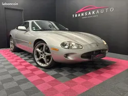 Gris Utilisé 2000 Jaguar XKR Coupé | 17 990 € (Prix juste)