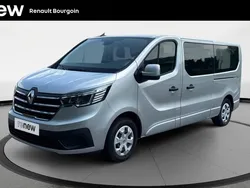 Gris Utilisé 2023 Renault Trafic Intens Van | 37 890 € (Prix juste)
