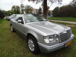 Gris Utilisé 1994 Mercedes E200 Berline | 11 640 €