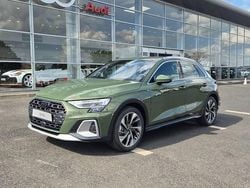 Vert district métallisé Nouvelle 2025 Audi A3 e-tron Design Citadine | 51 490 € (Prix juste)
