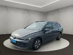Gris Utilisé 2024 VW Golf VIII Life Break | 28 300 € (Prix assez cher)