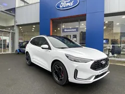 Blanc glacier Utilisé 2025 Ford Kuga ST-Line X SUV | 39 999 €
