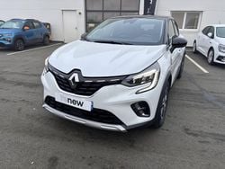 Blanc Occasion 2024 Renault Captur Techno SUV | 25 500 € (Prix assez cher)