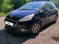 Noir Utilisé 2013 Peugeot 208 Active Citadine | 4 490 € (Bon prix)
