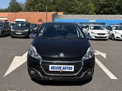 Noir Utilisé 2017 Peugeot 208 Style Citadine | 6 990 € (Bon prix)