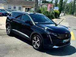 Noir Utilisé 2023 Peugeot 5008 Allure Monospace | 26 990 € (Prix juste)