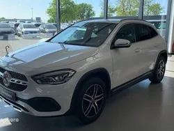 Blanc Utilisé 2022 Mercedes GLA200 Progressive SUV | 31 999 € (Prix juste)