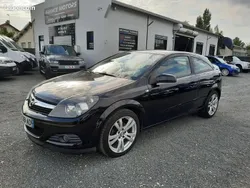Noir Utilisé 2010 Opel Astra GTC Cosmo Citadine | 4 990 €