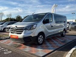 Gris Utilisé 2022 Renault Trafic Zen Van | 27 980 € (Prix assez cher)