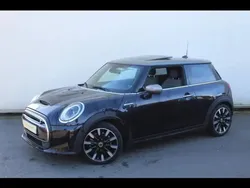 Noir Utilisé 2022 Mini Cooper SE Premium Plus Citadine | 21 950 € (Prix assez cher)