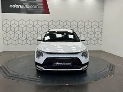 Blanc Nouvelle 2025 Kia Niro Active SUV | 35 090 € (Prix cher)