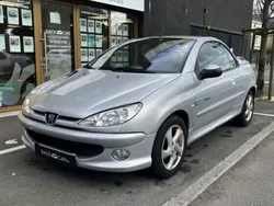 Utilisé 2004 Peugeot 206 CC Cabriolet | 3 990 € (Prix juste)