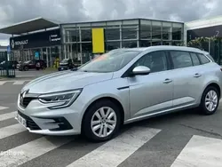 Gris Utilisé 2022 Renault Mégane GrandTour Business Break | 16 999 € (Prix juste)