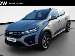 Gris Utilisé 2024 Dacia Sandero Expression Citadine | 16 390 € (Prix juste)
