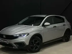 Gris Utilisé 2022 Fiat Tipo Cross Berline | 14 990 € (Prix juste)