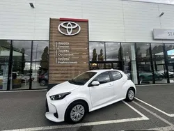Utilisé 2022 Toyota Yaris Hybrid Berline | 18 480 € (Prix juste)