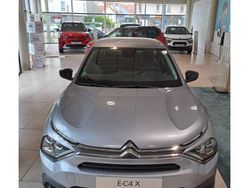 Blanc Utilisé 2023 Citroën e-C4 Feel Berline | 28 439 €